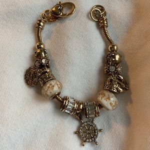 Charm bracelet❤️